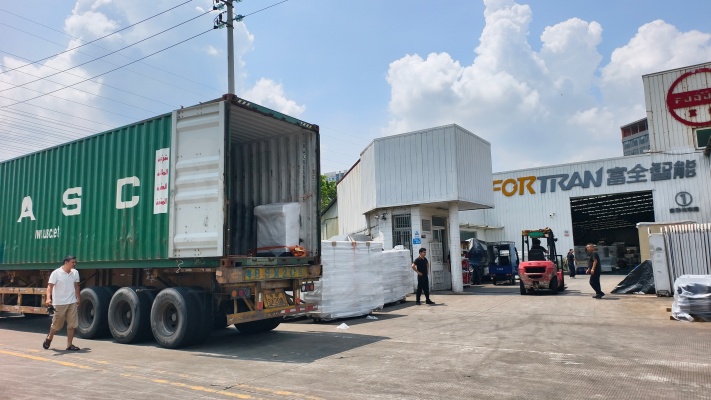 ¡Envío de doble contenedor! Máquinas de corte de precisión enviadas a México y Brasil